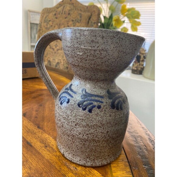 hand thrown medium pitcher studio pottery - Picture 1 of 5